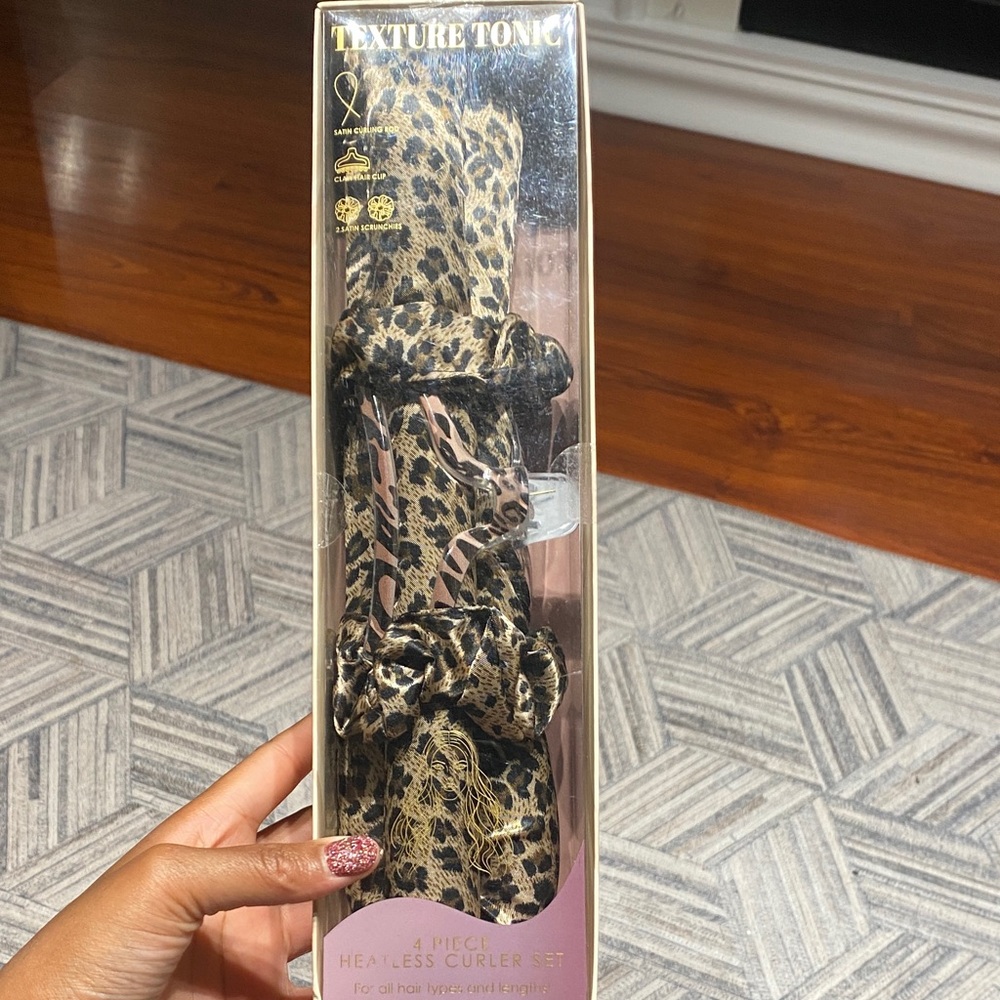 Texture Tonic Leopard Print Heatless Curler Set
